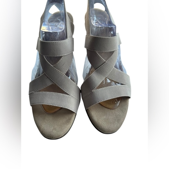 A2 by Aerosoles Unique Comfort System Heels Size 10.5 - Picture 8 of 16